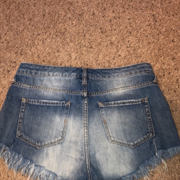 shorts - Picture 2 of 2